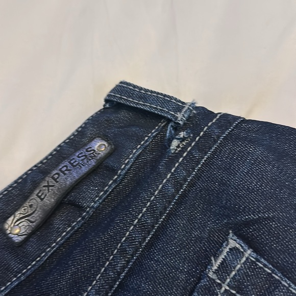 Express curvy boot leg mid rise dark denim jeans women’s size 8R - Picture 10 of 10
